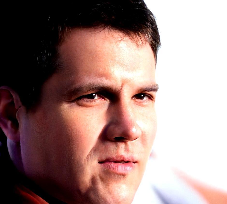 Instructor principal Sebastián Morales